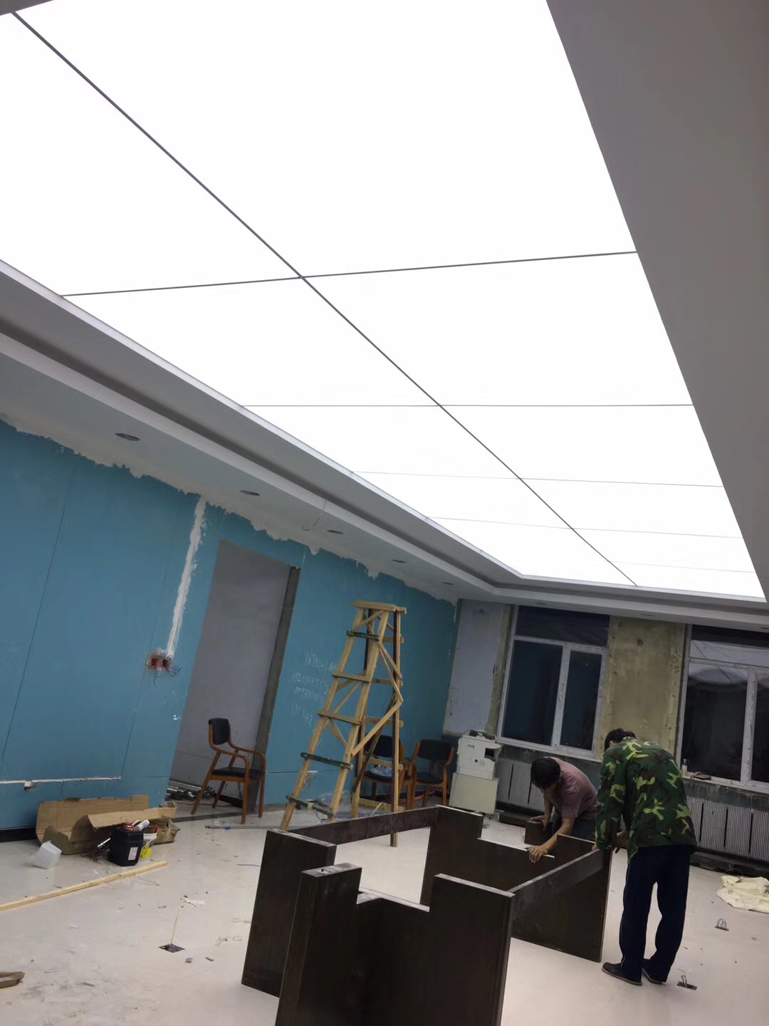 Translucent Grid Image